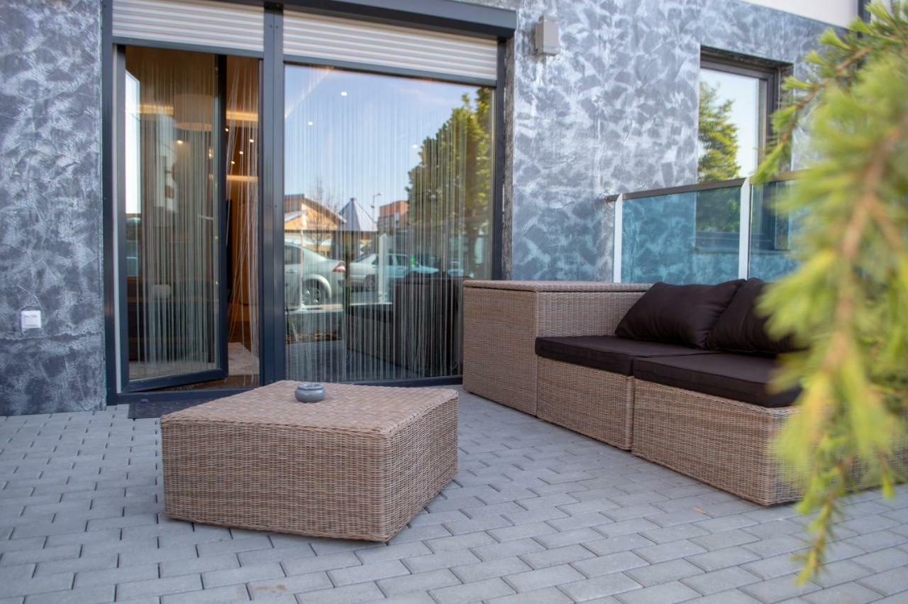 Orient Suite Sarvar Exterior photo