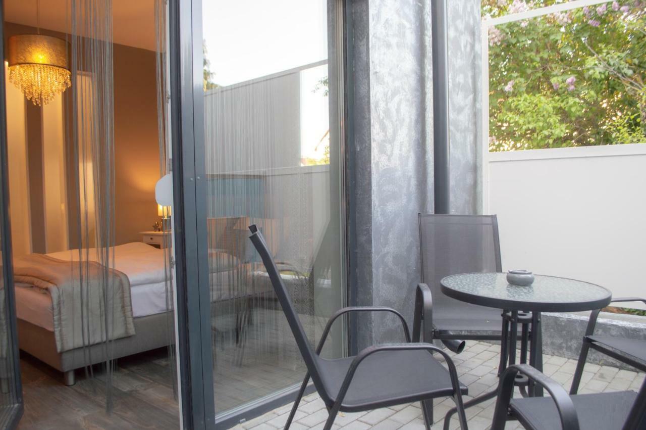 Orient Suite Sarvar Exterior photo