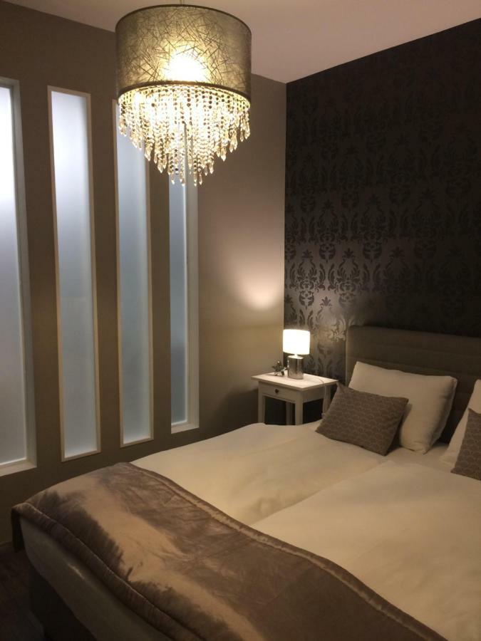 Orient Suite Sarvar Exterior photo